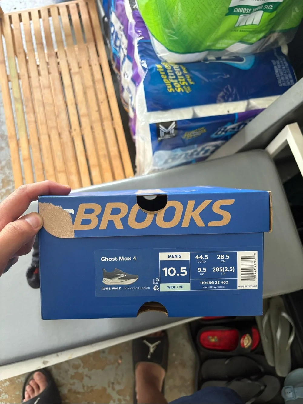 NEW Brooks Men’s Navy Run Shoe - Lightweight Performance Size 10.5 W